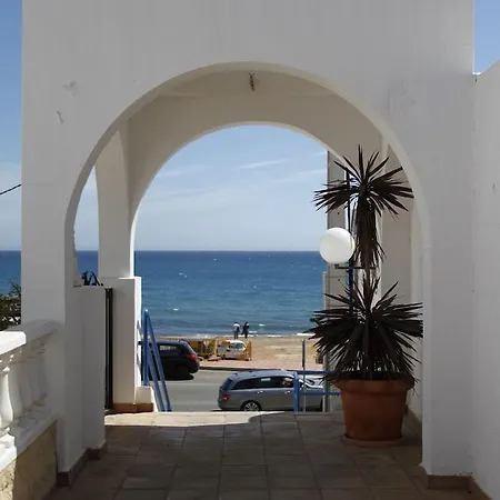 Virgen Del Mar 3*